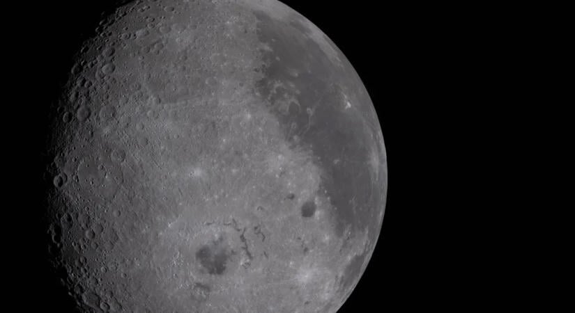 Öt rejtélyes villanást láttak a Holdon az Artemis–2 űrhajósai