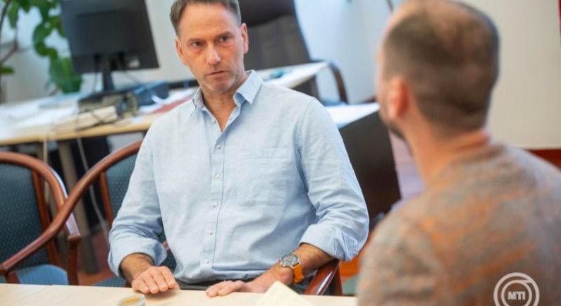 „A Debrecenbe költözés katasztrofális lett volna”
