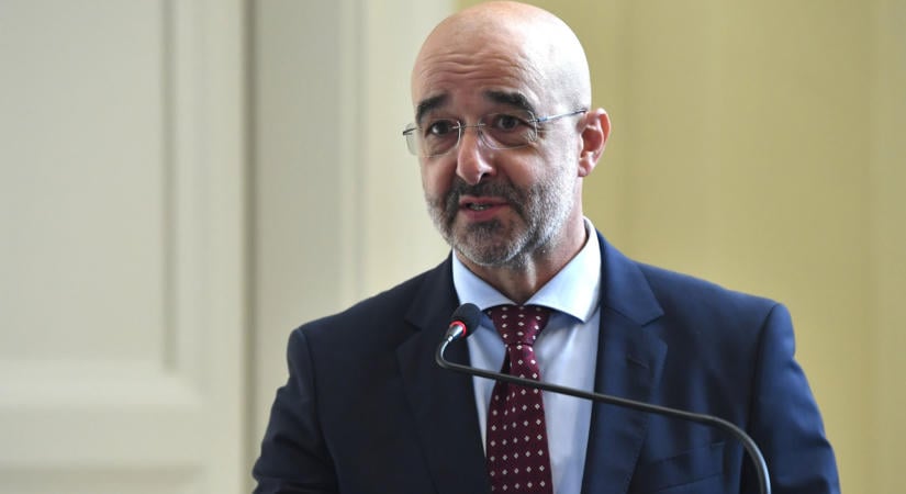 Kovács Zoltán feleségének cége 713 milliós közbeszerzést nyert el a választás után
