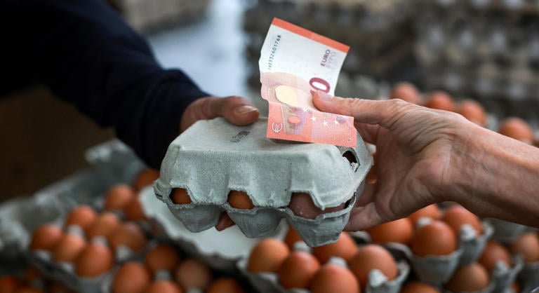 Rég nem látott helyzet alakult ki Franciaországban, az euró is padlót fogott