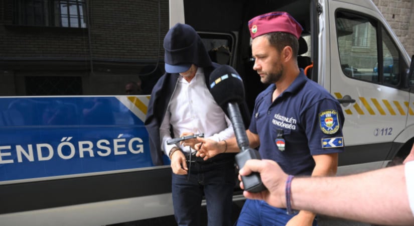 Tizenhat év rombolását nem lehet néhány letartóztatással eltüntetni