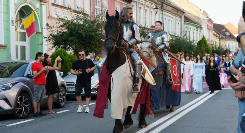 Lovagok, nemes hölgyek és középkori hangulat: hétvégén újra életre kel a segesvári vár (VIDEÓ)