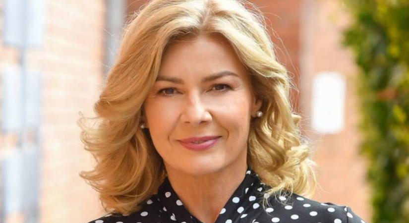 Az 56 éves Barta Sylvia egész alakos bikinis fotón: színtiszta izom a teste