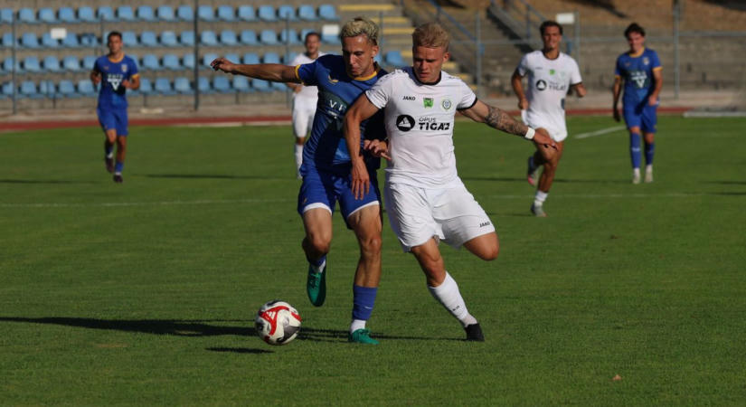 Bencék nagy napja a Grosics-stadionban