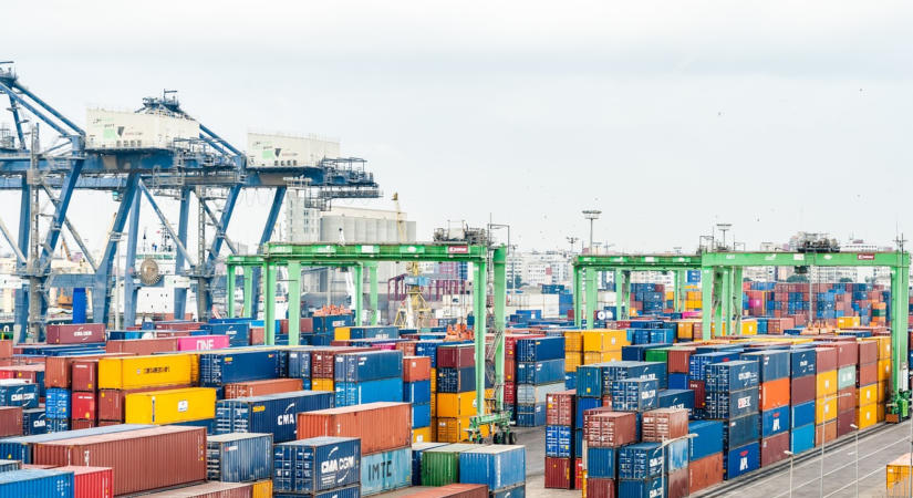 Amerikába exportálunk, Kínából importálunk