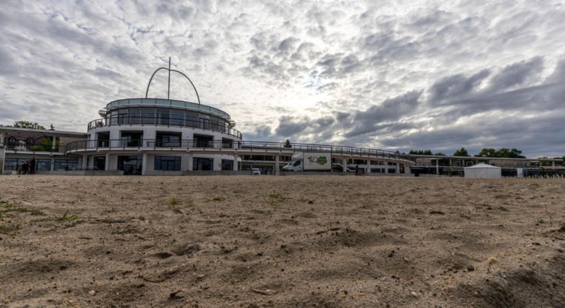 Egyhangú döntés Velencén: felmondták a Korzó szerződését