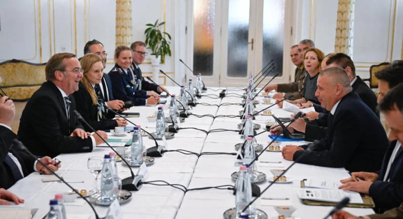 Elmélyíti védelmi együttműködését Magyarország és Németország a logisztika és a képzések területén