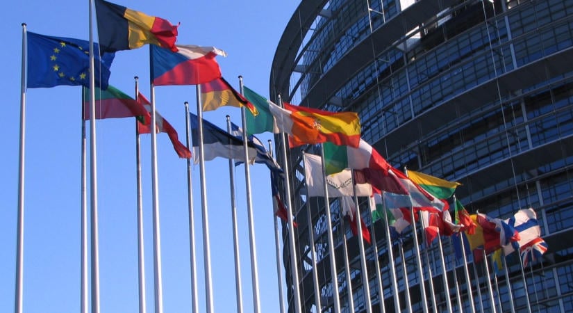Forintból euró: előbb a piac bizalmát kell megszerezni
