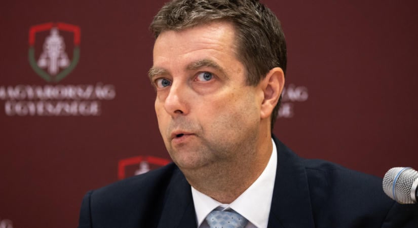 Jelentkezett a volt főügyész, soron kívül a végrehajtási visszaéléseket feltáró vizsgálóbizottság elé idézik