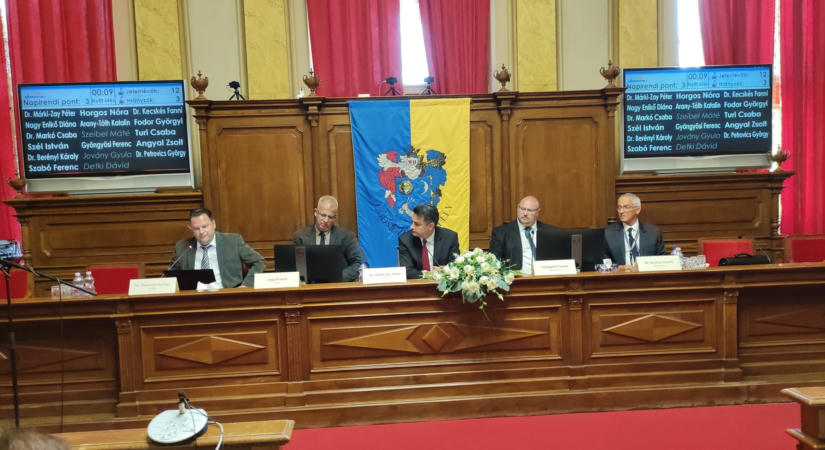 Már tárgyalt a kukagyújtogató ügyében a város az új vásárhelyi rendőrkapitánnyal