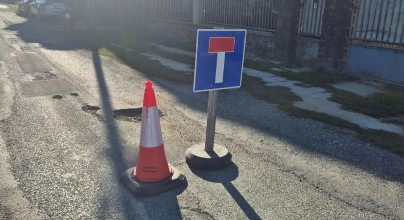 Csőtörés van Táplánszentkereszten, a forgalmat is érinti