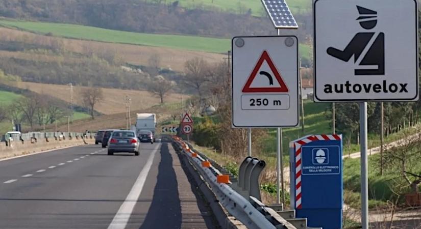 Különös probléma miatt kapcsolták le a fix traffipaxok negyedét!