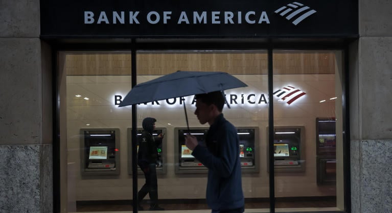 Milliárdos bírságot kapott a Bank of America, nemzetbiztonsági aggályok is felmerültek