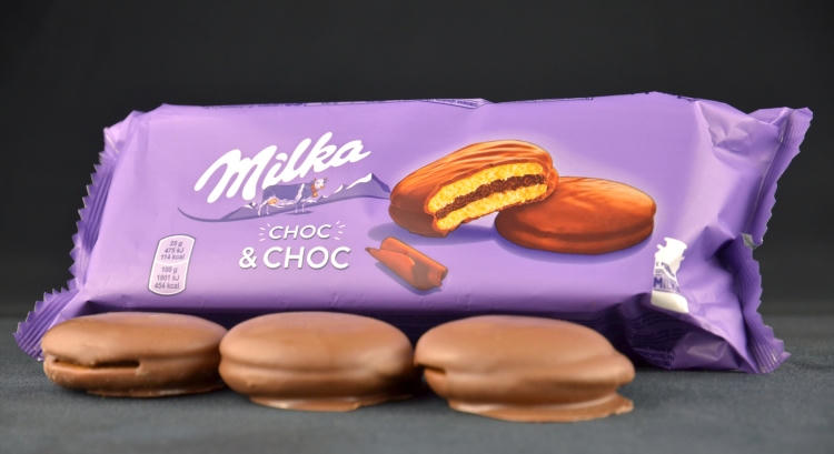 Eltűnik a műanyag a Milka kekszek csomagolásából