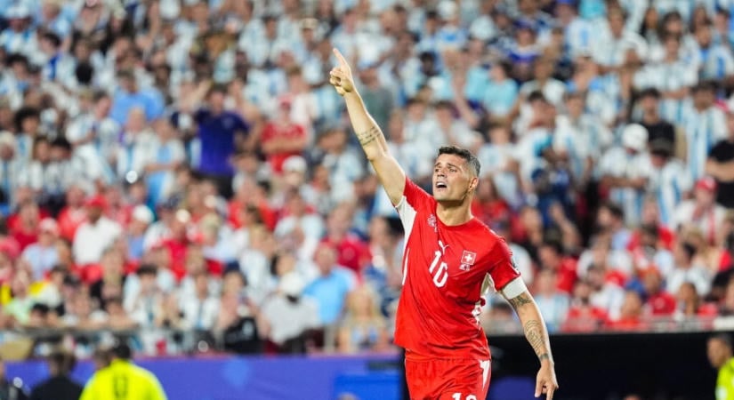Oltási igazolást hamisított, kirakták a svájci fociválogatott keretéből Granit Xhakát