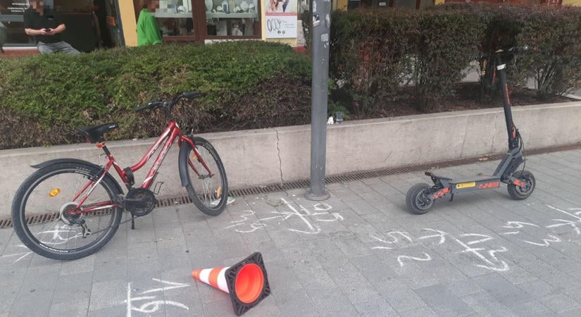 Újabb baleset, ismét kerékpáros és rolleres ütközött Nyíregyházán – fotókkal