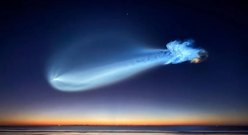 Űrmedúza jelent meg az égen a SpaceX rakétájának indítása után