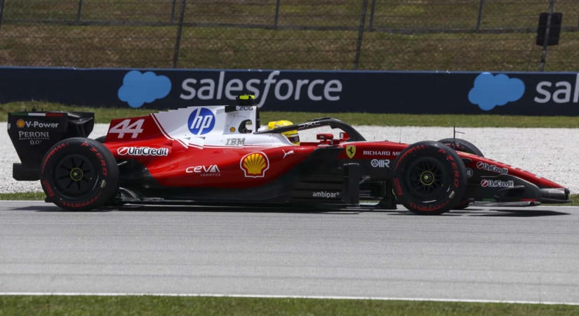 Hamilton az utolsó változtatással találta el a Ferrarit: „Megtaláltuk az ideális tartományt”