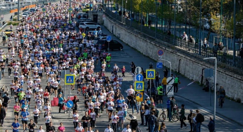 Hatalmas mezőny jön a Budapest Maratonra, 120 országból érkeznek futók