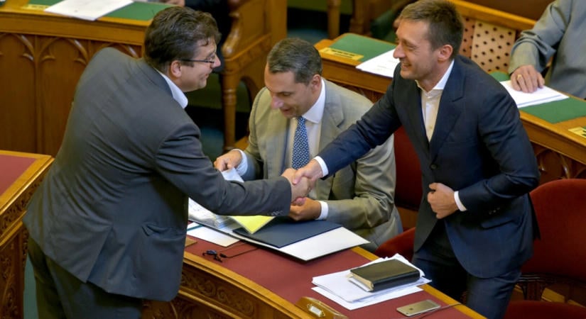 Mit tudunk a milliárdos kenőpénzüggyel vádolt Seszták Miklós milliárdos vagyonáról?