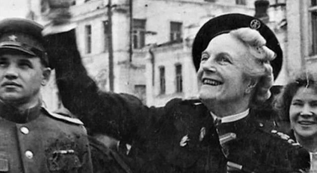 Udvariatlannak tartotta Sztálint Churchill felesége