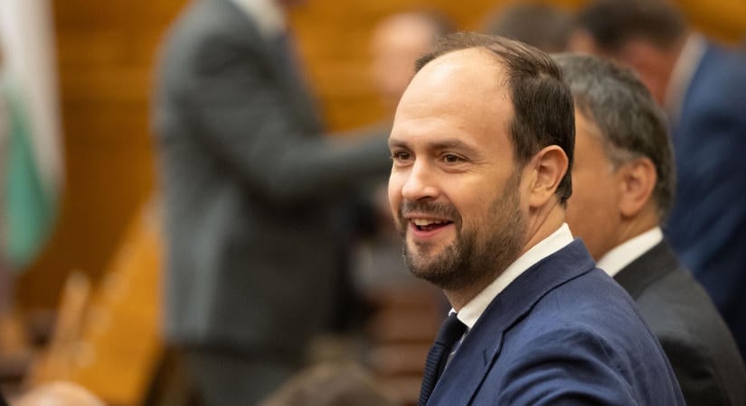 Nacsa Lőrinc vagyonosodási vizsgálatot akart Magyar Péterre, de leszavazták a javaslatát - az EP-képviselők kimaradtak a listából