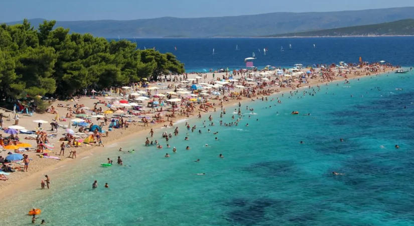 Sok magyar nyaraló nem tudja: ezek a jogok illetik meg a horvát tengerparton strandolókat