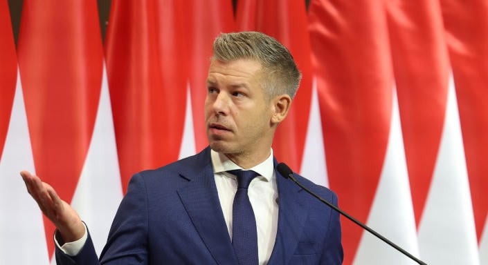 Magyar Péter beszólt a közmédiának, máris itt a válaszuk
