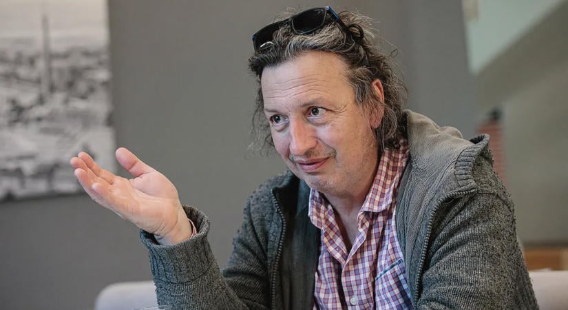 „Attól, hogy már nem érezzük az illatát, még büdös” – interjú Csernus Imrével