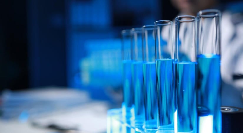 Erősebbnek bizonyult a fizika törvényeinél: magától építette újjá a szerkezetét a folyadék