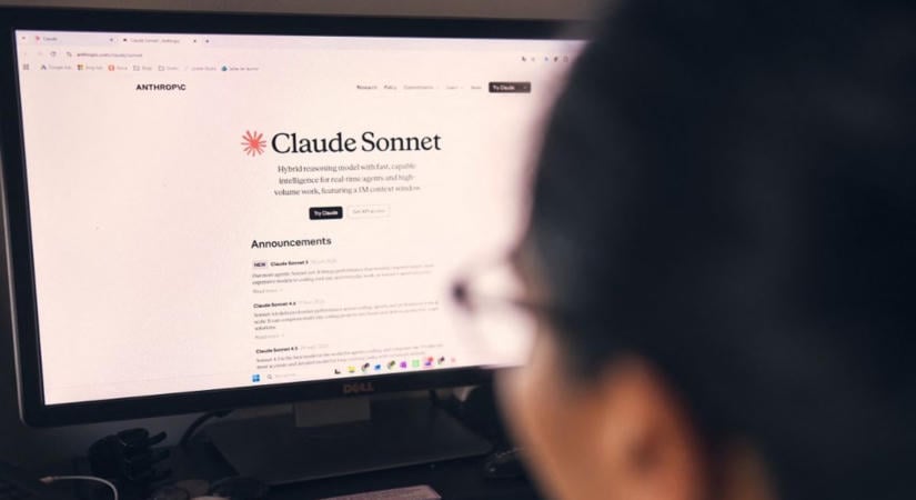 Már a saját utódját építi a mesterséges intelligencia? Megdöbbentő, mire képes az Anthropic rendszere