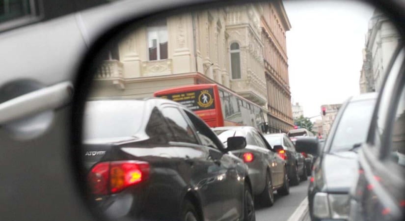 Kiderült, mikor esnek neki Budapest legrosszabb útjának – a felújítás alaposan felforgathatja a környéket