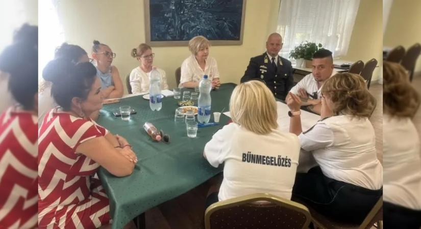 Kék sziréna: Police Café Mezőtúron