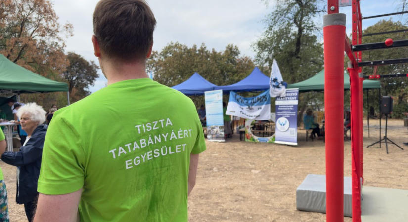Kesztyűs kézzel a szemét ellen - civil szervezetek tisztították a tatabányai Turul környékét