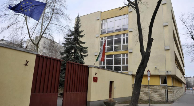 "A Szőlő utcát úgy akarták feltüntetni, mintha ez egy olyan lakás lenne, amit az ember kicsinosít, mielőtt meghirdeti"