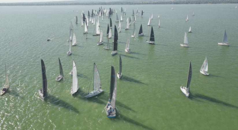 Rekord mobilforgalom a Kékszalagon