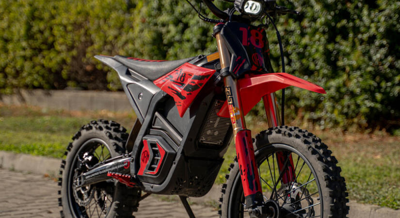 Kedvező árú Spark pitbike-ok Magyarországon - Egy motor az egész családnak