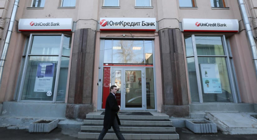 Franciák bevonásával venné meg versenytársát az UniCredit?