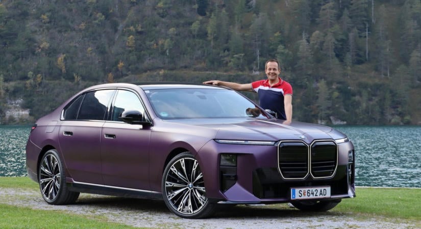 6 hengerrel vagy 680 villany lóerővel jobb az új 7-es BMW? Teszten a gigantikus luxusszedán