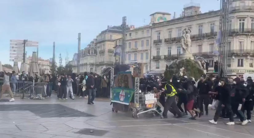 A francia nagyvárosokban százezrek tüntettek
