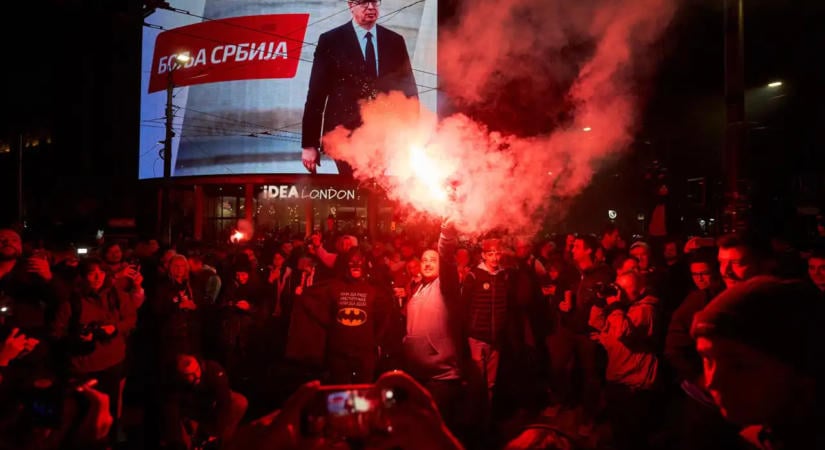 Vucic nem adja fel: átszervezi pártját, és Orbán Viktorral találkozhat
