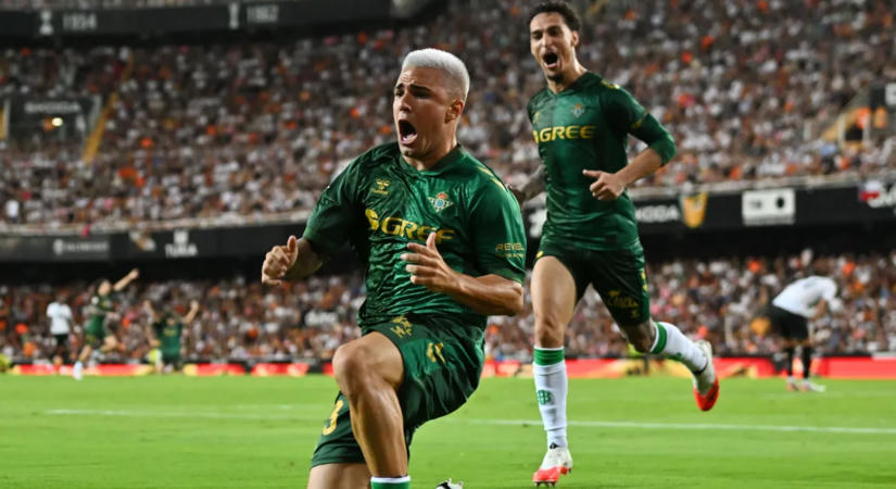 Csereként beálló húszéves tehetsége góljával nyert Valenciában a Betis