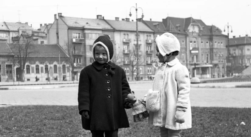 Ma történt: betiltotta a kormány, hogy a vendéglők húst szolgáljanak fel – retró fotók 1944 Budapestjéről