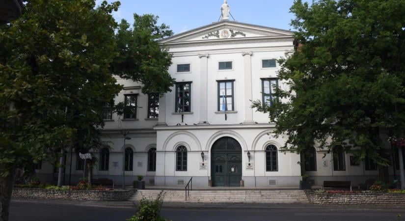 Szigorítják Jászberényben a képviselői vagyonnyilatkozati szabályokat
