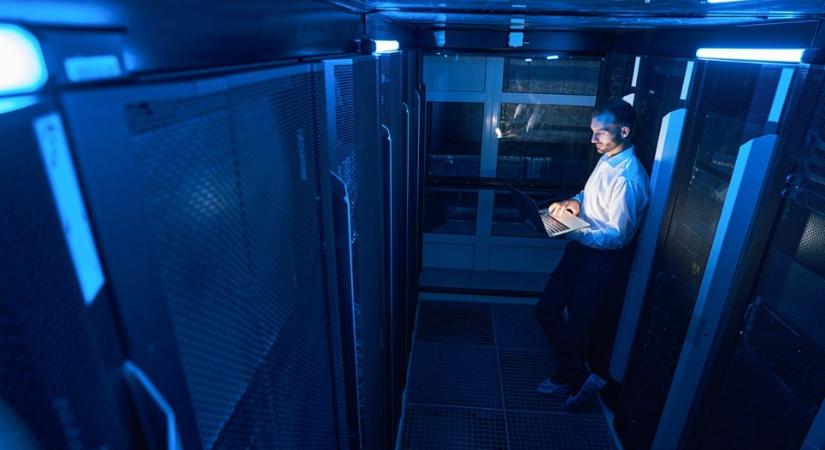 Az MI adatközpontok új generációját hozza el a Schneider Electric és a Foxconn