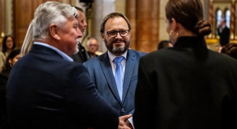 Alaptörvény-ellenesnek mondta ki a szolidaritási hozzájárulás rendszerét az Alkotmánybíróság