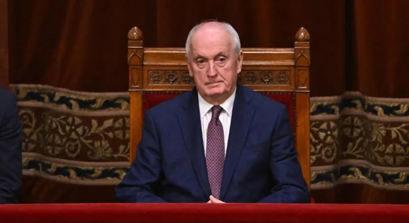A visszaküldött jogszabályokról tárgyalt a törvényalkotási bizottság