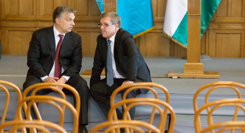 Tóta W. Árpád: Örömzene rácsra és bilincsre