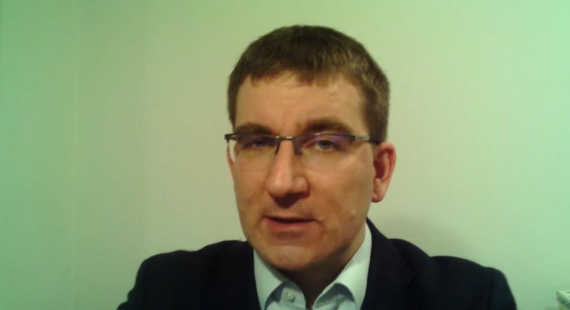 „Nettó hazugság az a riogatás, hogy Ukrajna meg akarná támadni Magyarországot” – megszólalt a biztonságpolitikai szakértő