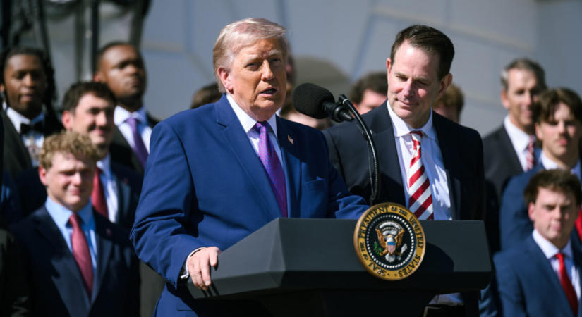Trükkökkel és csalikkal védik Donald Trrump életét